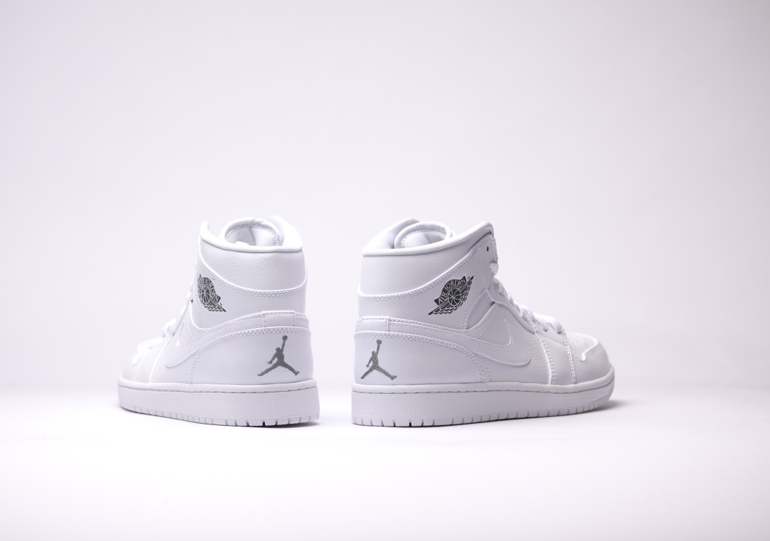 air jordan 1 mid blanche, The Nike Air Jordan 1 Mid White has already launched and is now available via the following retailers. UK true DD/MM/YYYY Outlook CalendarGoogle ...